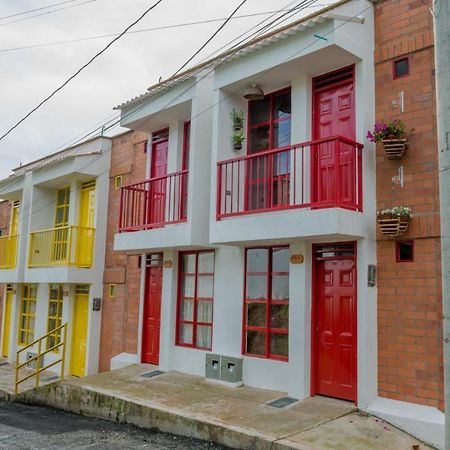 Apartamento Mi Refugio サレント エクステリア 写真
